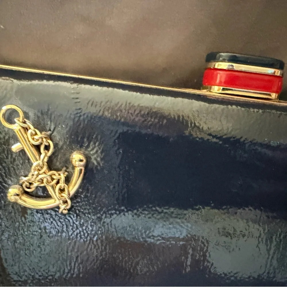 Kate Spade New York Navy Patent Clutch Clasp w/ Striped Lining novelty ship